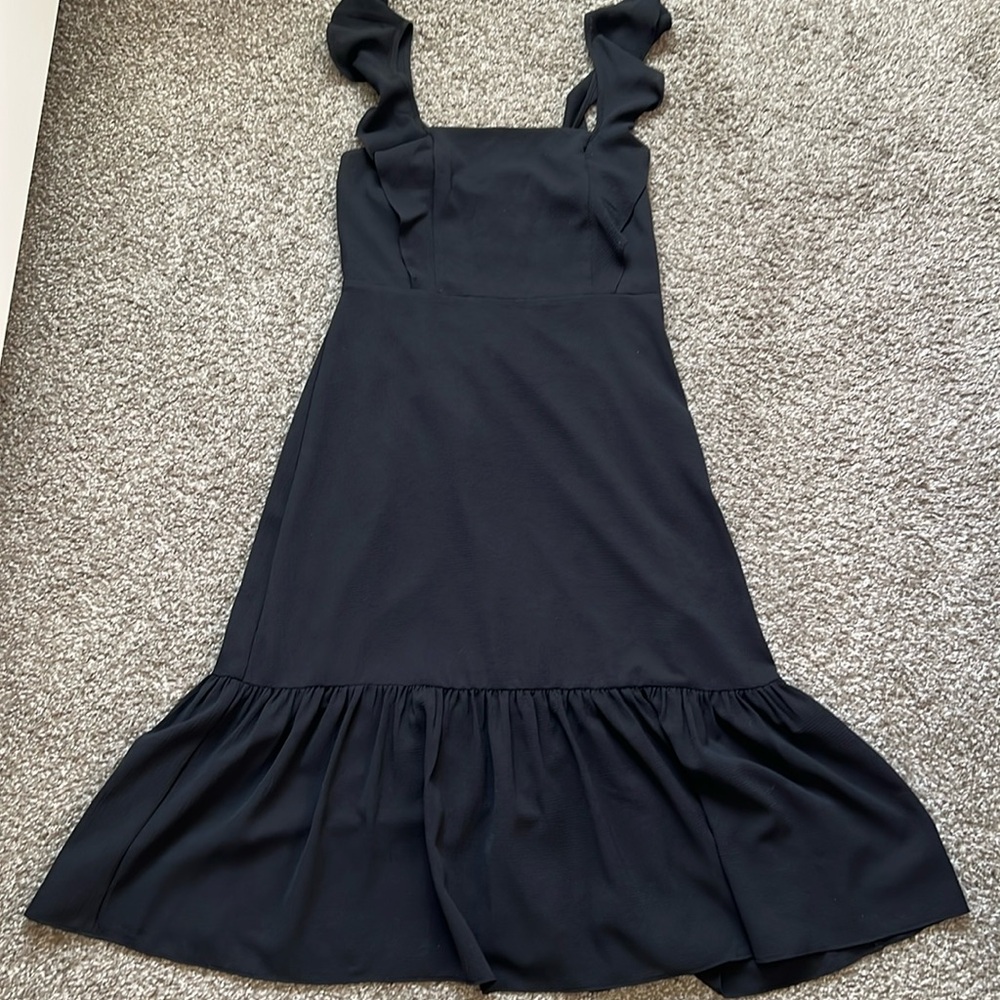 Black midi flowy dress